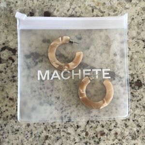 Machete Sand Shell Kate Hoop Earrings